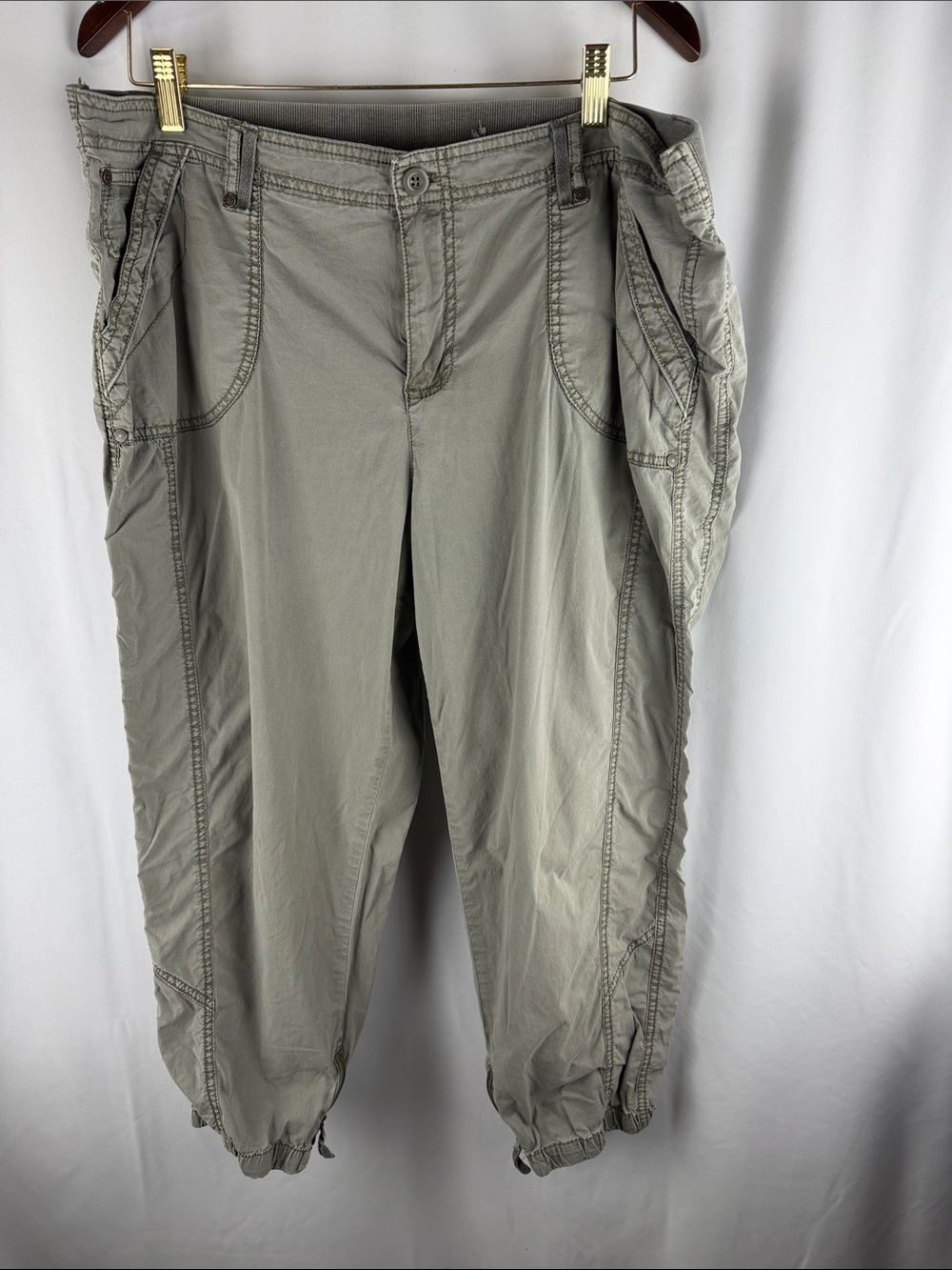 Chico's Olive Green Cargo Cropped Joggers